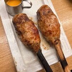 焼鳥 佐田十郎 - 軟骨入りつくね　たまごソース付き。軟骨入ってるつくねって美味しいよねー