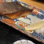 めしと純米別邸 二条市場 でめきん - 