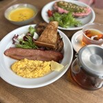 GARDEN HOUSE CRAFTS - 