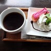 cafe 川辺の四季 - 本日の気まぐれスイーツ（ビーツのチーズケーキ）＆コーヒーのセット