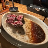 カルネジーオ イースト - 