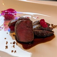 西欧料理 サヴァカ - 肉料理～鹿のグリル