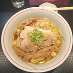 豚一頭清湯麺 - 
