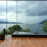 【2014年07月】ロビーから、洞爺湖を臨む。