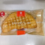 ファミリーマート - 料理写真:クロワッサンワッフル