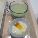 乃の風リゾート - 【2014年07月】冷製スープ（上）とレア杏仁豆腐（下）。