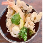 情熱うどん わらく - 