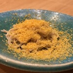 くずし 之助 - 桜エビの油を纏わせてるお蕎麦は、カラスミたっぷりかけて。本当に忘れられない味。中毒性がある。食べたい。