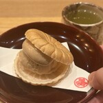 くずし 之助 - 栗モナカ、聞き忘れたけど、モナカすっごいおいしかった。