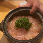 くずし 之助 - 真鯛を乗せた土鍋ごはん