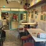 肉のウヱキ - おタバコ専用のブースもあるので、吸わない派も安心。