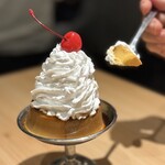 肉のウヱキ - プリン•ア•ラモード　715円