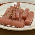 肉のウヱキ - さっぱりしてて白胡麻の風味が広がって日本酒に合う味です。