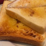 ロザリータ - はちみつトースト