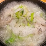 ソウル苑 - グツグツのサムゲタン。最高とはこれのこと！