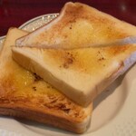 ロザリータ - はちみつトースト 税込500円（R7.2時点）