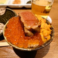 焼うお いし川 - 完成された【極厚炙りトロ、ウニイクラの最強3色丼】