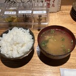 焼乃魚島 - ご飯、味噌汁