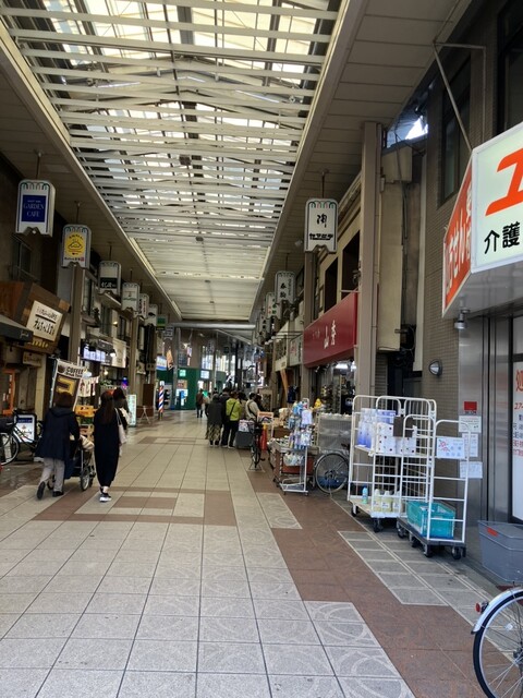 『大阪で1番大行列のお寿司屋さん！』by Gaguri : 春駒 （はるこま） - 天神橋筋六丁目/寿司 [食べログ]