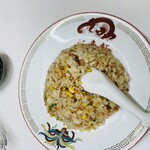 中華料理 紅来軒 - 炒飯（上から見ると店名が…）