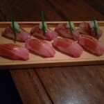 ちせん - 生本まぐろトロの握り＆佐賀牛握りの食べ比べ