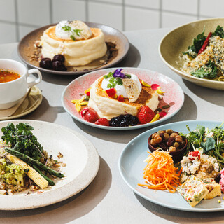 ALL DAY CAFE & DINING The Blue Bell_2