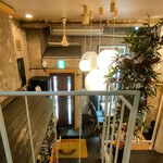 チーズ料理レストラン VOLENTE-048 - ロフト風のオシャレな内観。ゆったりと落ち着ける空間。