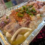 炭火焼肉 ホルモン やまと - ホルモンアヒージョ