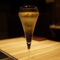 焼肉うしごろ 横浜店 - サービスのシャンパン