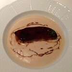 オーグードゥジュール メルヴェイユ - Ｈ26.11 温かい前菜 フォアグラのポワレ 栗のポタージュ仕立て マディラワインのソースで