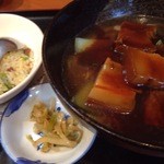 東亜食堂 - 豚角煮汁麺＋小炒飯