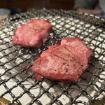 炭火焼肉 ひびの亭 - 