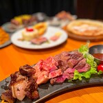 肉バルで黒毛和牛食べ放題トリコミート 京橋店 - 