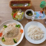 カフェ小豆 - クリームシチューハンバーグ