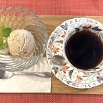 町結cafe & バル - 渋皮栗のアイスクリーム（シャインマスカットとご一緒に）ドリンク付き