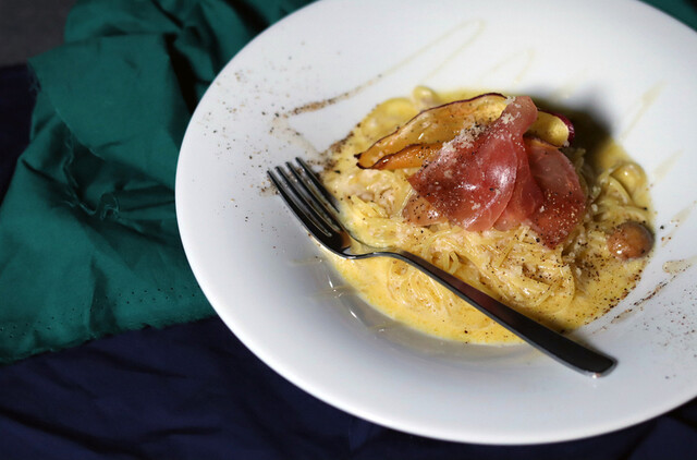 1Place cafe Konan photo 3