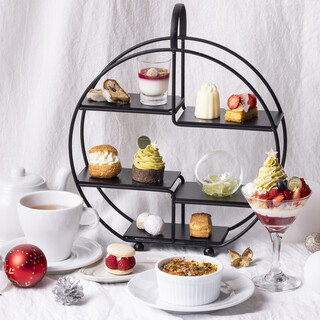 季節のフルーツを使用したこだわりのアフタヌーンティーセット