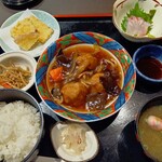瀬戸内味覚処 芸州 本店 - おまかせ定食