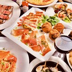 イタリアンバールRAKUDAYA - 《本格イタリアンを気軽に♪》がコンセプト☆人気のアヒージョ、焼き立てのピッツァ、シェフお薦めのパスタなど定番のイタリア料理はもちろん、シーフード、肉料理、お酒に合うサイドメニューも豊富にご用意してます♪また、お得な２時間飲み放題付きのコースも各種ご用意していますので是非ご利用下さい♪