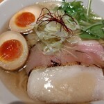 麺家 たけ田 - 味玉塩らーめんアップ