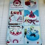 PHONG LOAN BAKERY - 店頭のオーダーケーキの案内。ホームページも見てほしい