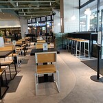 シェイクシャック - 広々店内の一部