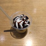 丸源ラーメン 京都南インター店 - カップソフトチョコ