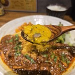 SPICY CURRY 魯珈 - 