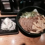 Menya - 今日の朝御飯は、朝定食のきざみそばセットをいただきました。