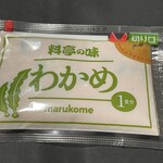 東京庵 - 『肉丼(漬物・みそ汁付)』のみそ汁