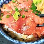 味処 まるたか - 中トロ漬丼（アップ）