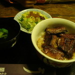 関辻屋 - 2000円、ご飯少な目！！これで、鰻とご飯のバランスがベストマッチ？？