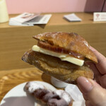 フードスケープ ベーカリー パンとスープ - いちじくバターサンド