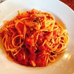 BISTRO Kuu 神保町 - 秋鮭と白菜のトマトソース